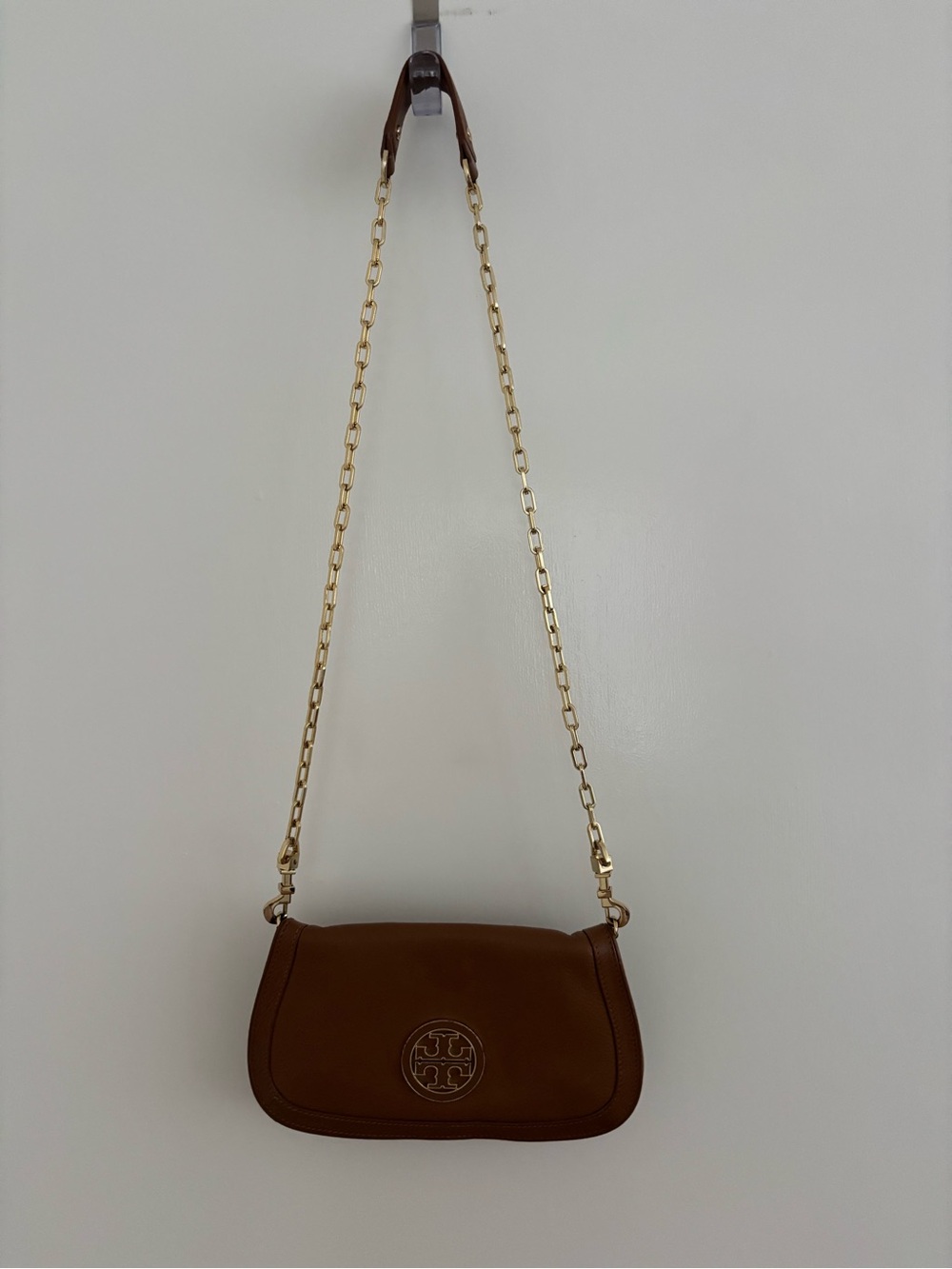 Tory Burch Tan Leather Amanda Logo Crossbody Bag - Picture 3 of 5